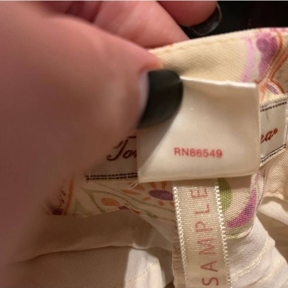 Tommy Bahama 100% Silk Cream Ankle length Pants with paisley pattern - 8 - Picture 6 of 7